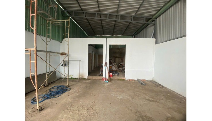 Cho thuê 1.200m² kho xưởng tại TX 52, P. Thạnh Xuân, Q.12. Giá 50 Triệu